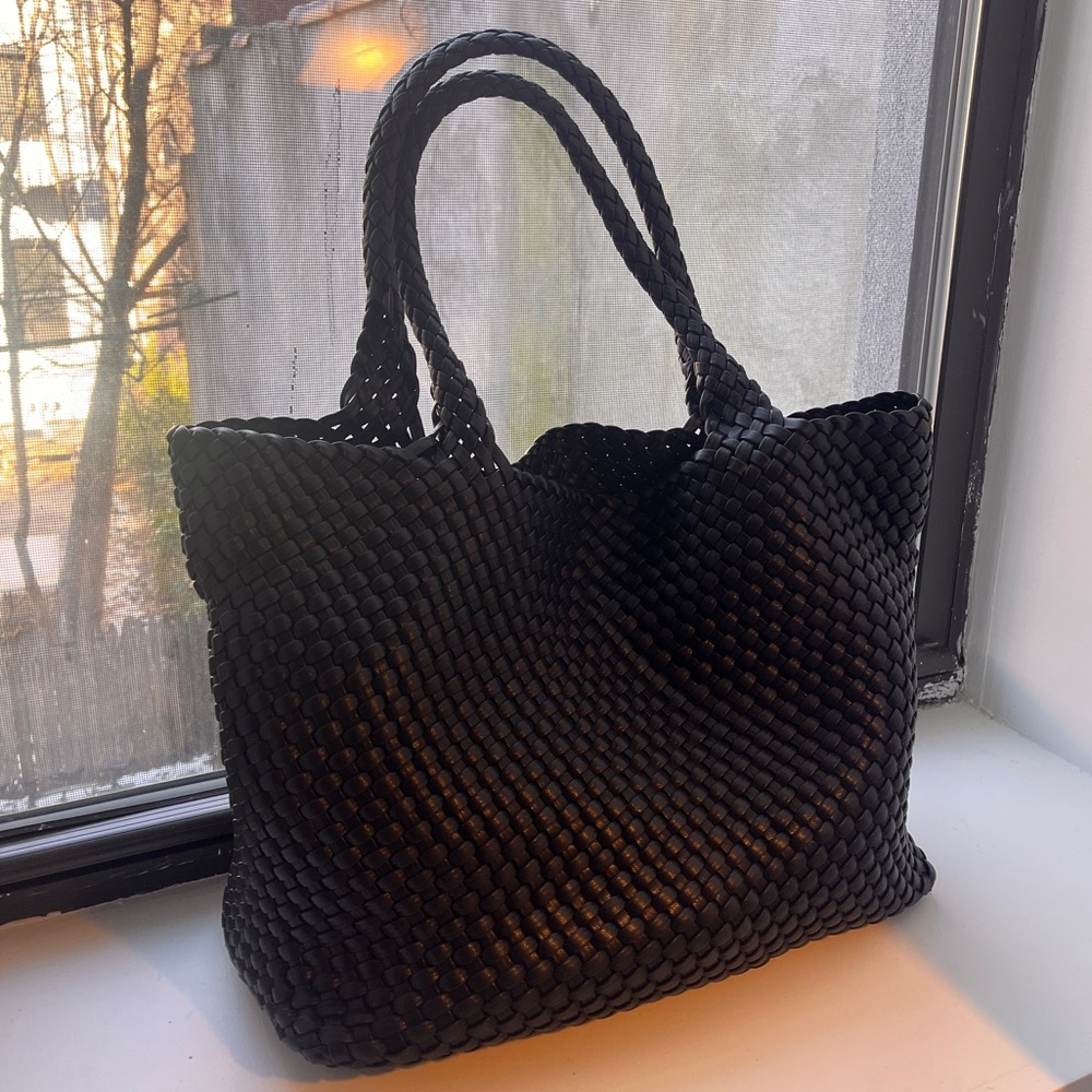 Crown Vintage Woven Tote